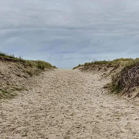 아파트 Beautiful Located On The Dunes